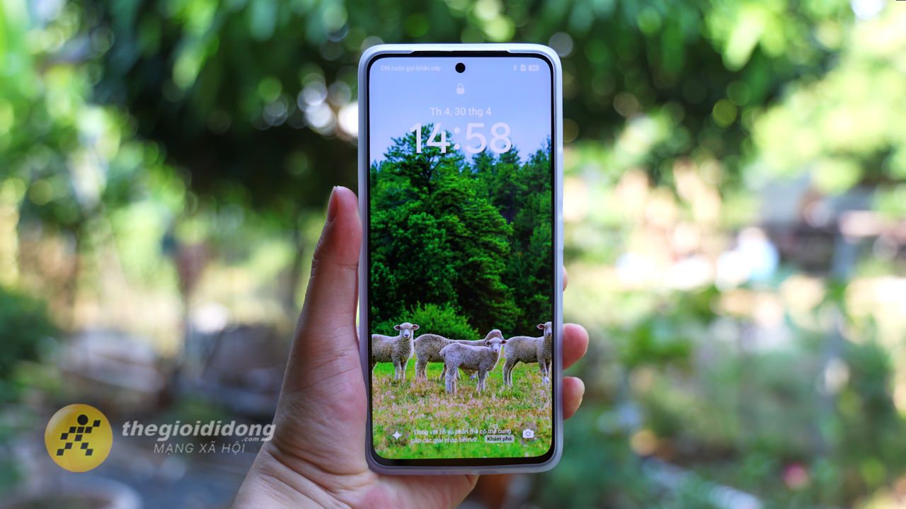Trên tay realme 14T 5G: Màn hình AMOLED chất lượng, pin 6.000 mAh Trên tay realme 14T 5G: Màn hình AMOLED chất lượng, pin 6.000 mAh