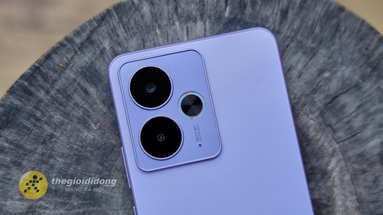 Trên tay realme 14T 5G: Màn hình AMOLED chất lượng, pin 6.000 mAh Trên tay realme 14T 5G: Màn hình AMOLED chất lượng, pin 6.000 mAh