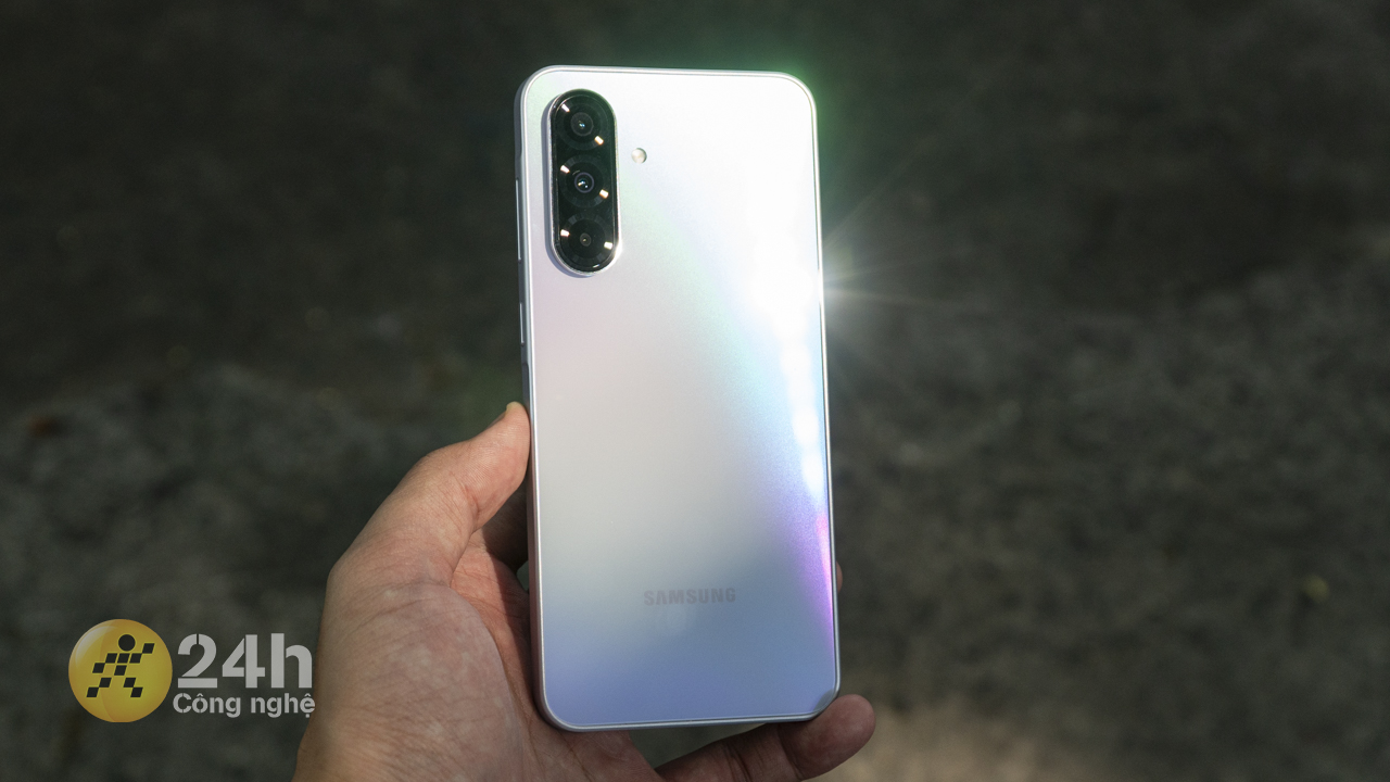 Galaxy A36 5G vừa debut, có thực là “tân binh khủng long” như đồn đại? Galaxy A36 5G vừa debut, có thực là “tân binh khủng long” như đồn đại?