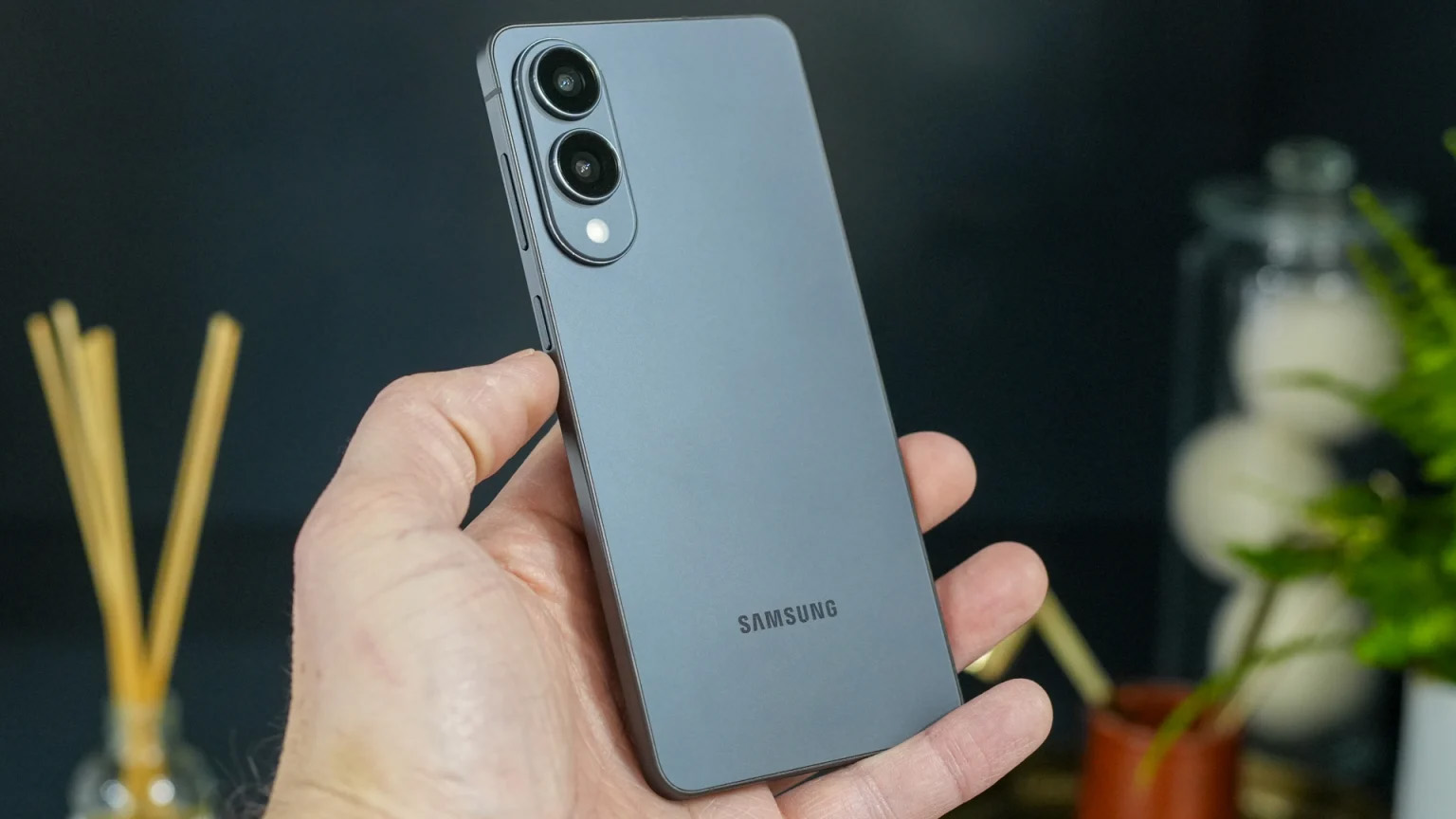 Galaxy S25 Edge ra mắt: Siêu mỏng chỉ 5.84mm, hiệu năng mạnh mẽ với Snapdragon 8 Elite for Galaxy, camera 200MP, chỉ có tại TGDĐ Galaxy S25 Edge ra mắt: Siêu mỏng chỉ 5.84mm, hiệu năng mạnh mẽ với Snapdragon 8 Elite for Galaxy, camera 200MP, chỉ có tại TGDĐ