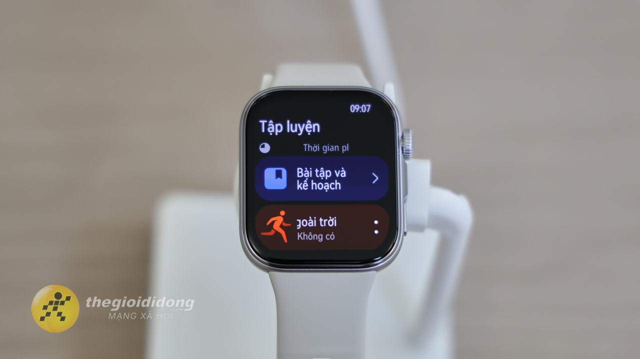 Khả năng theo dõi sức khỏe trên HUAWEI Watch Fit 4 cũng được nâng cấp. Khả năng theo dõi sức khỏe trên HUAWEI Watch Fit 4 cũng được nâng cấp.