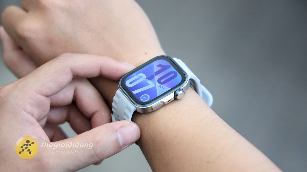 Thiết kế sang trọng, cùng chất liệu cao cấp trên HUAWEI Watch Fit 4, tạo tổng thể hoàn hảo. Thiết kế sang trọng, cùng chất liệu cao cấp trên HUAWEI Watch Fit 4, tạo tổng thể hoàn hảo.