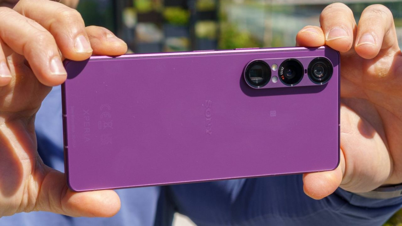 Trên tay Sony Xperia 1 Mark 7: Camera nâng cấp, thiết kế vẫn không đổi Trên tay Sony Xperia 1 Mark 7: Camera nâng cấp, thiết kế vẫn không đổi