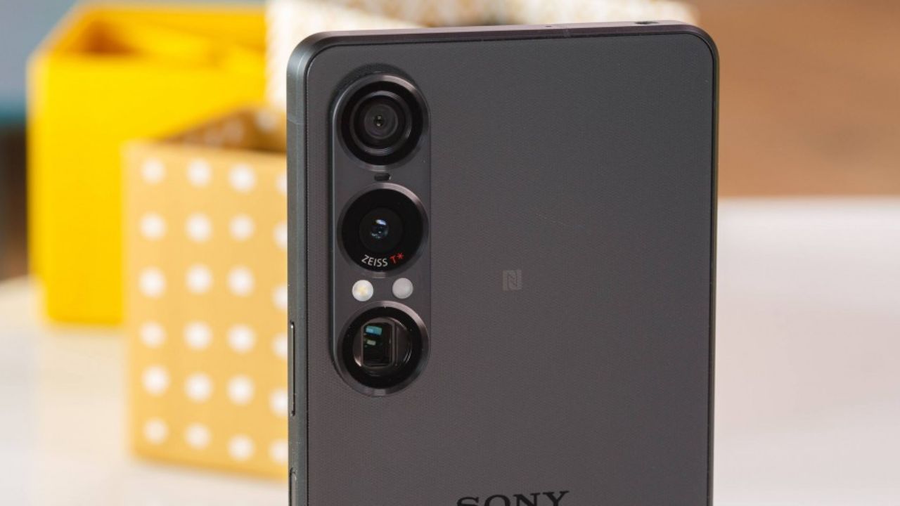 Trên tay Sony Xperia 1 Mark 7: Camera nâng cấp, thiết kế vẫn không đổi Trên tay Sony Xperia 1 Mark 7: Camera nâng cấp, thiết kế vẫn không đổi