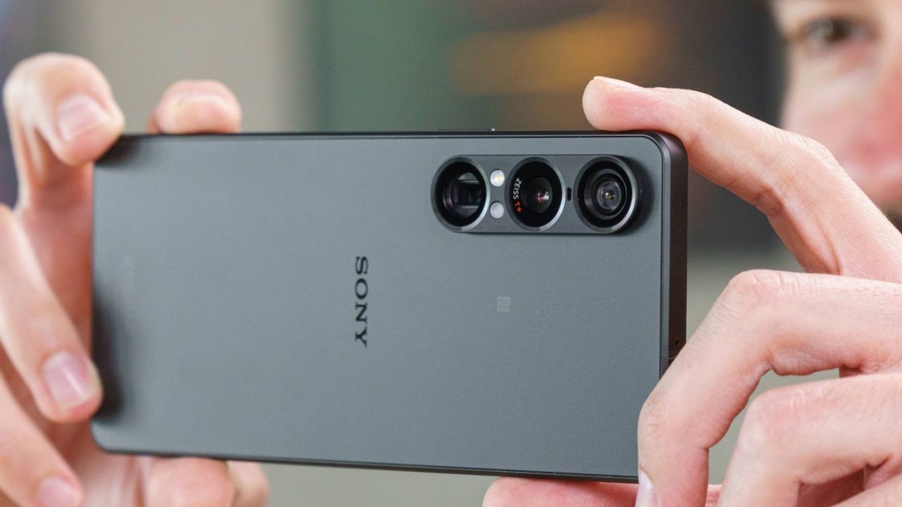 Trên tay Sony Xperia 1 Mark 7: Camera nâng cấp, thiết kế vẫn không đổi Trên tay Sony Xperia 1 Mark 7: Camera nâng cấp, thiết kế vẫn không đổi