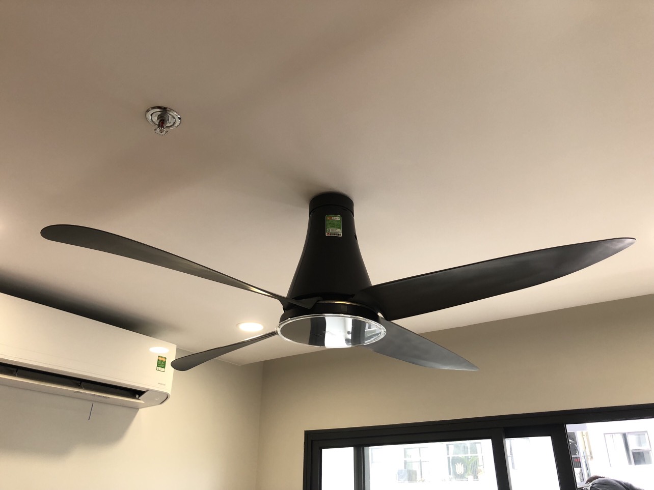 Ai nên mua quạt trần Mitsubishi Electric