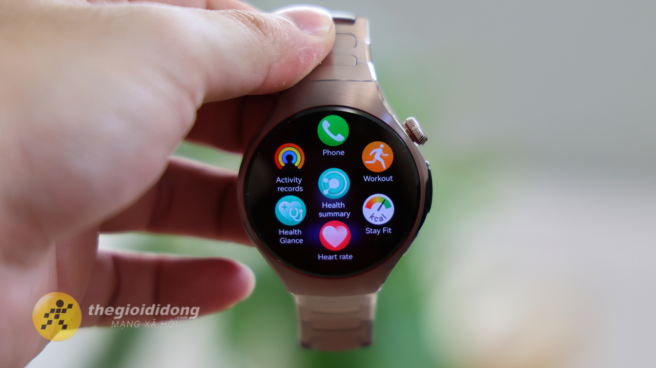 HUAWEI Watch 5 trang bị khá nhiều bài tập thể thao, kèm theo đó là theo dõi dữ liệu trực tiếp trên đồng hồ. HUAWEI Watch 5 trang bị khá nhiều bài tập thể thao, kèm theo đó là theo dõi dữ liệu trực tiếp trên đồng hồ.