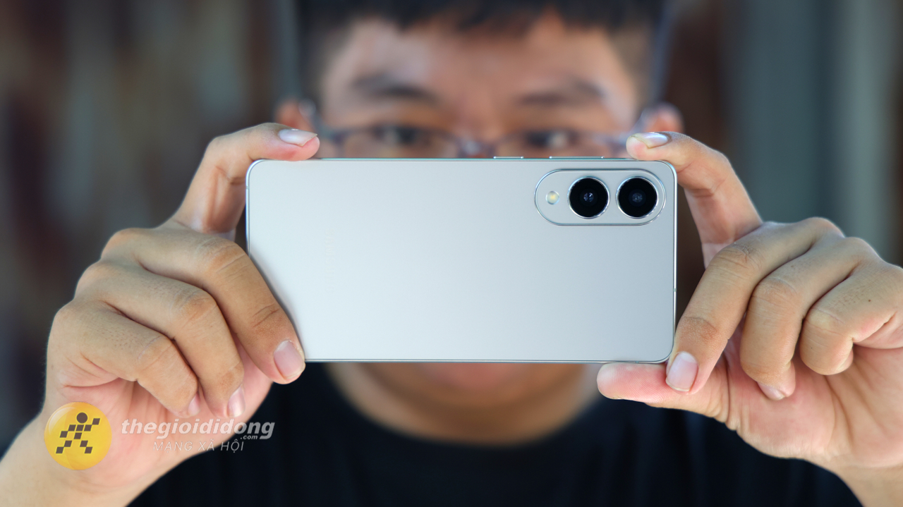4 điểm sáng trên Samsung Galaxy S25 Edge thu hút người dùng 4 điểm sáng trên Samsung Galaxy S25 Edge thu hút người dùng