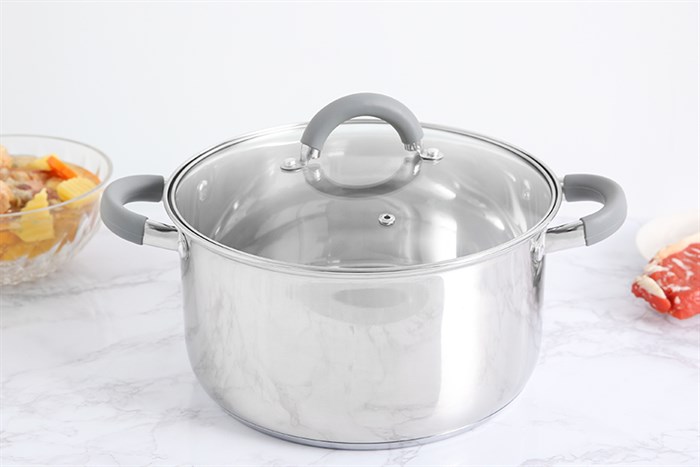 Nồi inox 3 đáy nắp kính 24 cm Hommy CW-S042-24 được làm từ inox 201 và inox 430
