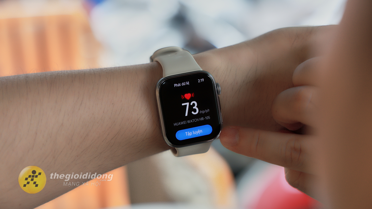 Theo dõi sức khỏe mọi lúc mọi nơi, kể cả khi đi ngủ vẫn được Watch Fit 4 thu thập lại dữ liệu. Theo dõi sức khỏe mọi lúc mọi nơi, kể cả khi đi ngủ vẫn được Watch Fit 4 thu thập lại dữ liệu.