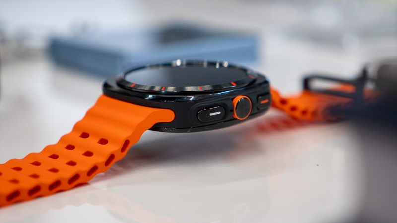 Watch Ultra 2 cũng được trang bị khả năng chống chịu tốt (Ảnh minh hoạ)