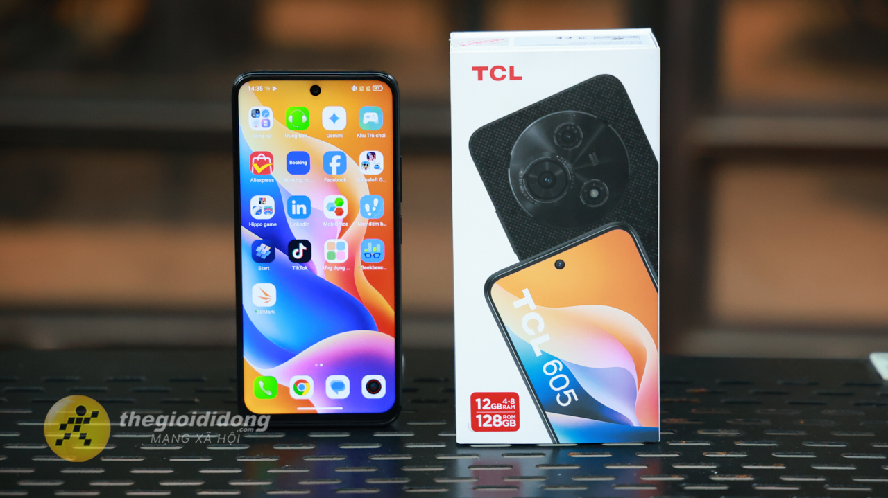 Trên tay TCL 605: Smartphone giá rẻ với camera 50MP và pin khủng Trên tay TCL 605: Smartphone giá rẻ với camera 50MP và pin khủng
