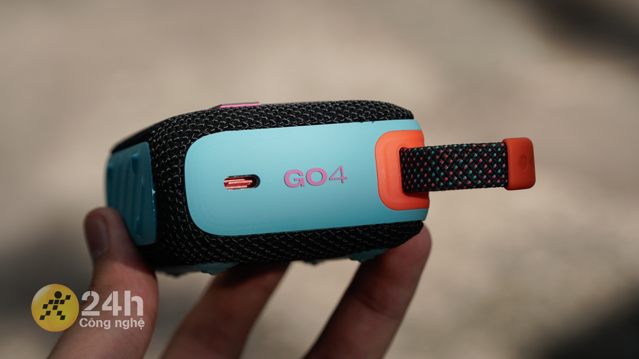 Loa JBL giảm giá sốc, dưới 1 triệu đã có loa xịn, mẫu nào cũng nhiều màu sắc, thiết kế trẻ trung Loa JBL giảm giá sốc, dưới 1 triệu đã có loa xịn, mẫu nào cũng nhiều màu sắc, thiết kế trẻ trung