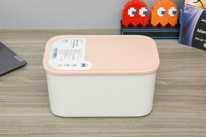 Nắp đậy của hộp Inochi giúp bảo quản đồ đạc sạch sẽ, không bám bụi