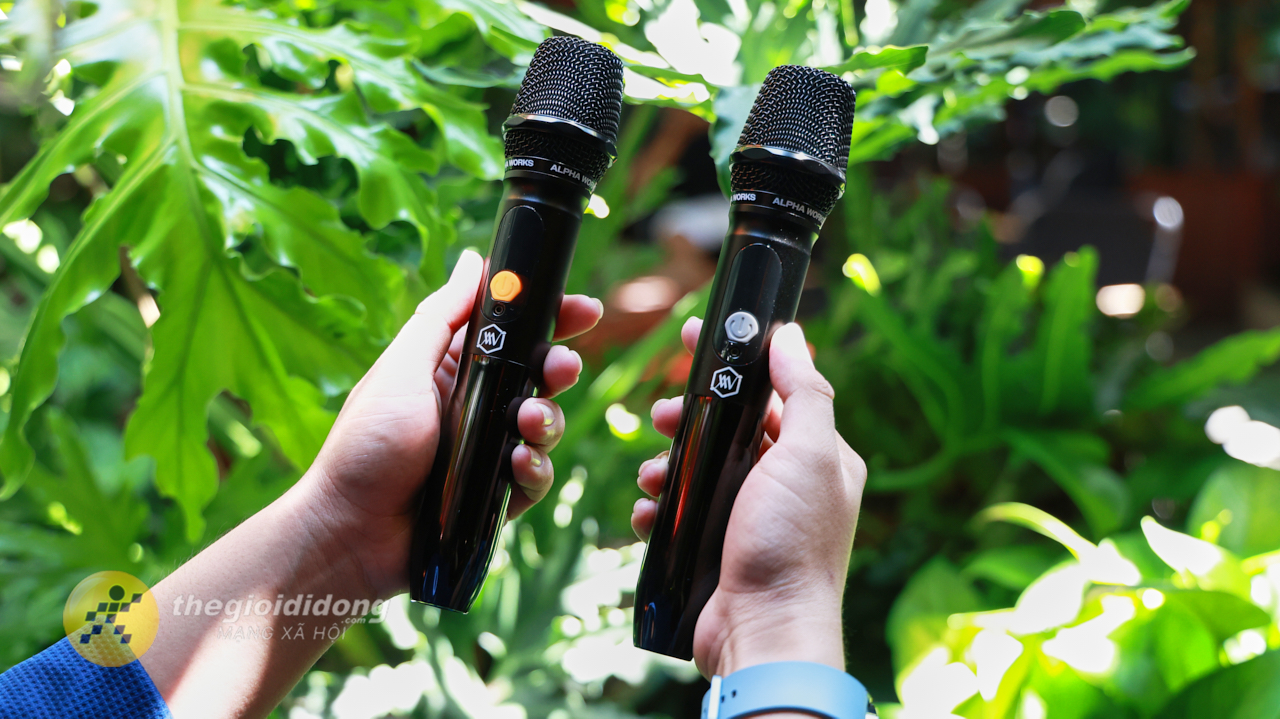 Trên tay loa Bluetooth Party Alpha Works Sonik 120 VNE Trên tay loa Bluetooth Party Alpha Works Sonik 120 VNE
