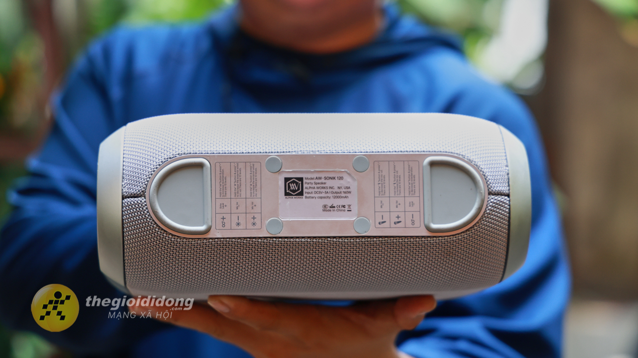 Trên tay loa Bluetooth Party Alpha Works Sonik 120 VNE Trên tay loa Bluetooth Party Alpha Works Sonik 120 VNE