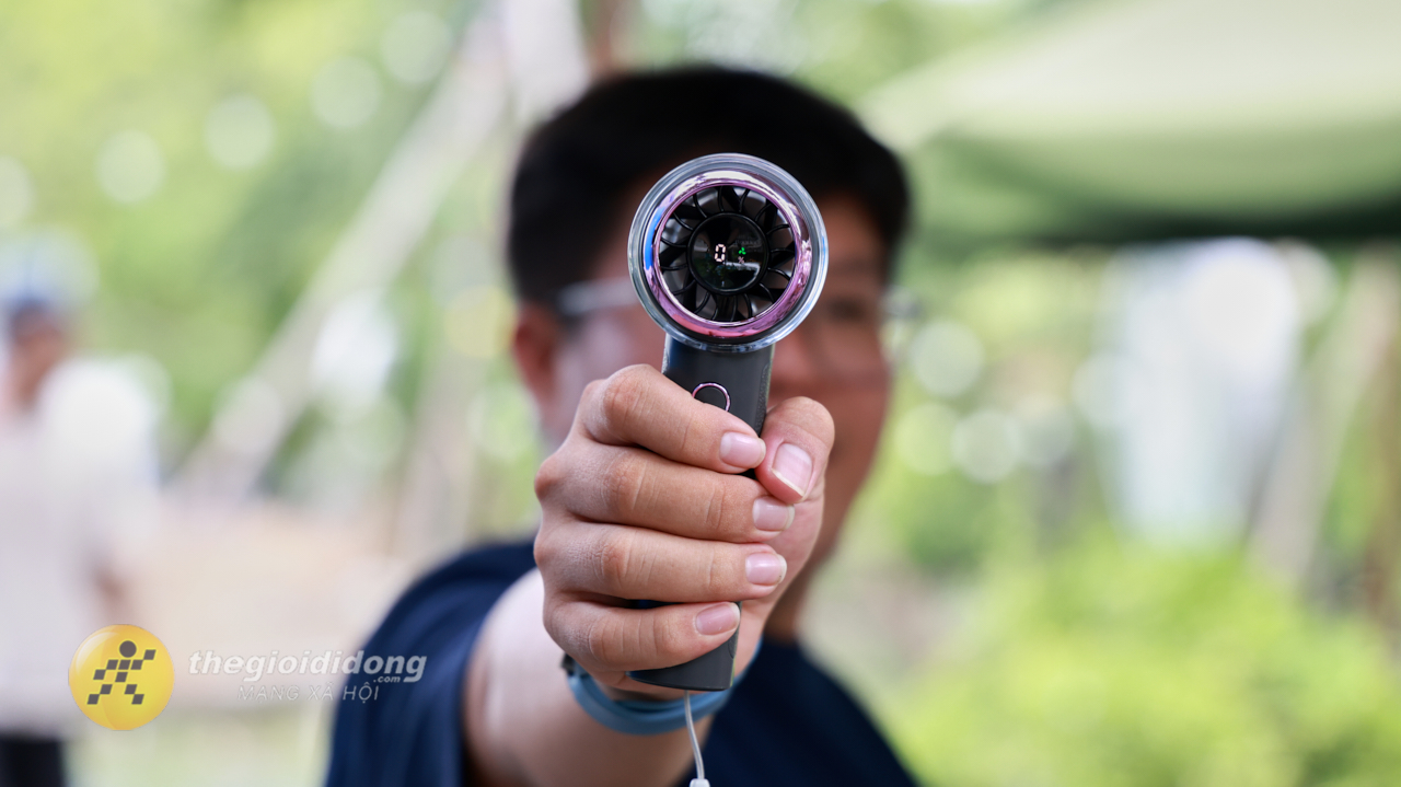 Trên tay bộ ba quạt cầm tay mini Hydrus: Hoàn thiện tốt, pin lớn Trên tay bộ ba quạt cầm tay mini Hydrus: Hoàn thiện tốt, pin lớn