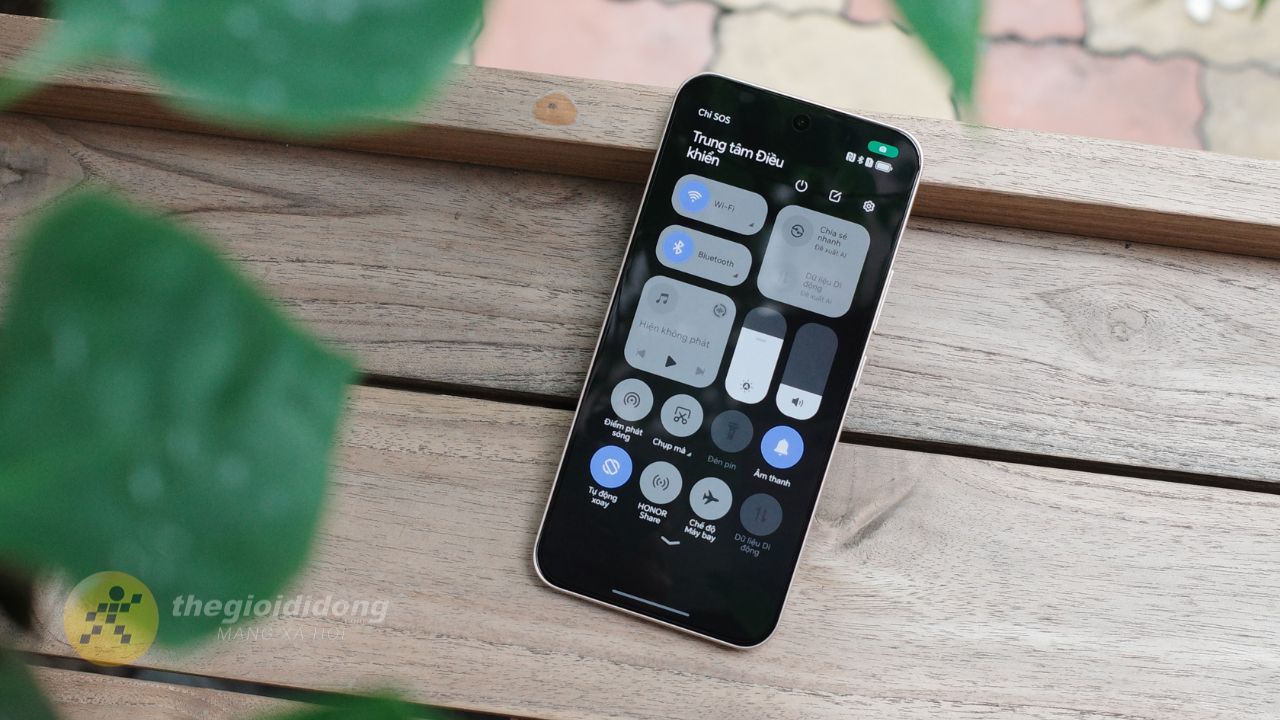 Trên tay HONOR 400 5G: Smartphone cận cao cấp với nhiều tính năng AI thú vị Trên tay HONOR 400 5G: Smartphone cận cao cấp với nhiều tính năng AI thú vị