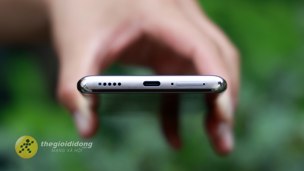 Trên Tay Xiaomi Redmi Note 14 Pro Plus 5G Vàng Cát: Đỉnh Cao Smartphone Tầm Trung Trên Tay Xiaomi Redmi Note 14 Pro Plus 5G Vàng Cát: Đỉnh Cao Smartphone Tầm Trung