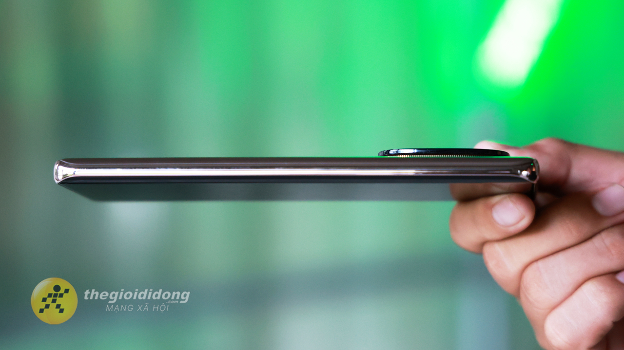 Trên Tay Xiaomi Redmi Note 14 Pro Plus 5G Vàng Cát: Đỉnh Cao Smartphone Tầm Trung Trên Tay Xiaomi Redmi Note 14 Pro Plus 5G Vàng Cát: Đỉnh Cao Smartphone Tầm Trung