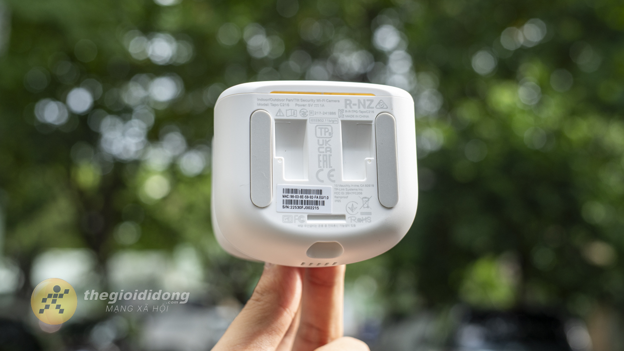 Mặt Đáy Của Camera An Ninh Tapo C216. Mặt Đáy Của Camera An Ninh Tapo C216.