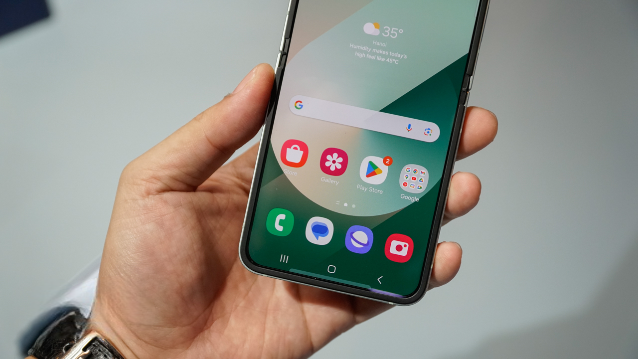 Galaxy Z Flip 7 Galaxy Z Flip 7
