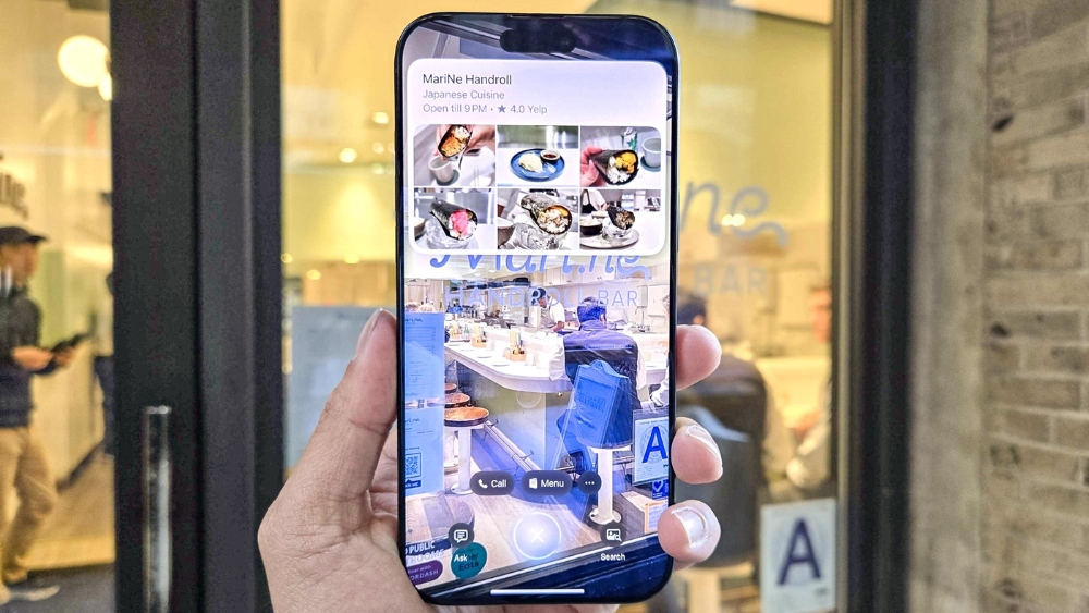 Mở ứng dụng Camera v&agrave; hướng m&aacute;y v&agrave;o đối tượng