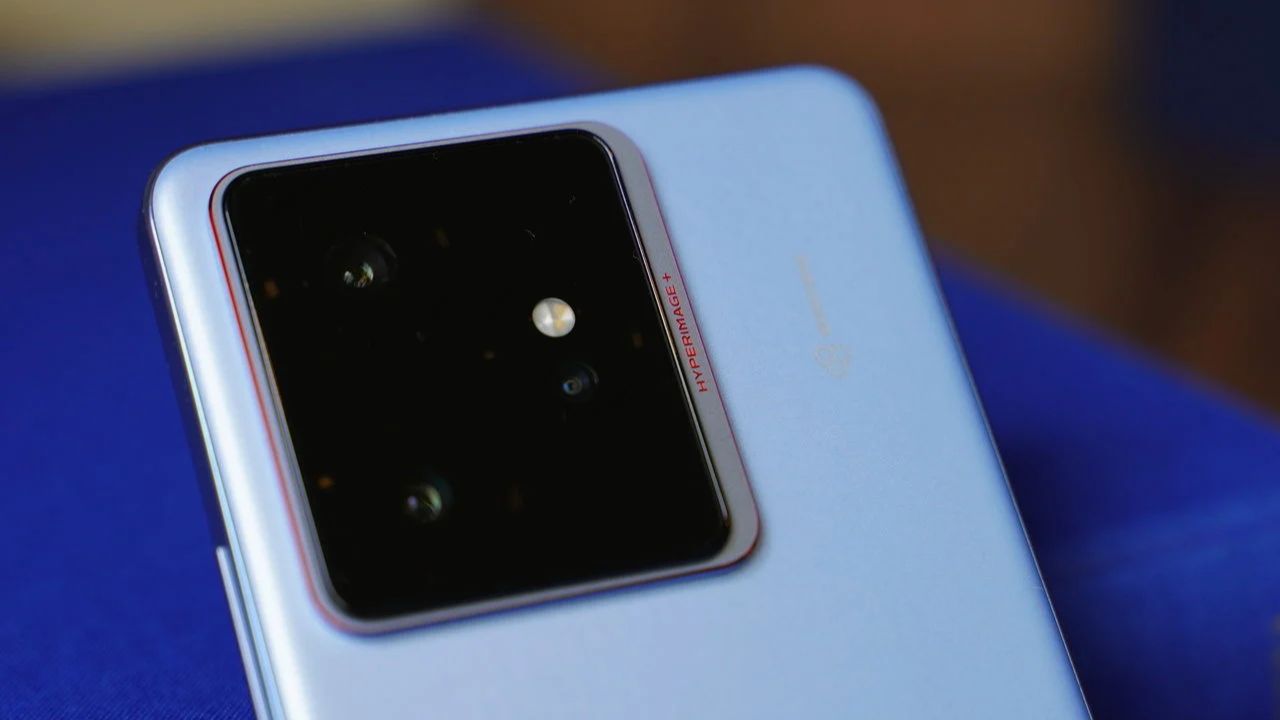 Trên tay Realme GT 7: Flagship-killer với pin khủng và hiệu năng mạnh