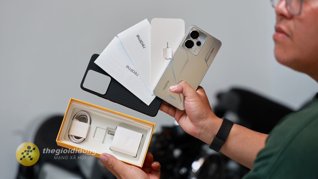 Trên Tay Realme 14 5G: Chiếc Smartphone Gaming Tầm Trung Cho Bạn Trên Tay Realme 14 5G: Chiếc Smartphone Gaming Tầm Trung Cho Bạn