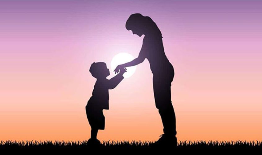 Dù bao sóng gió. Mẹ vẫn chẳng rời.