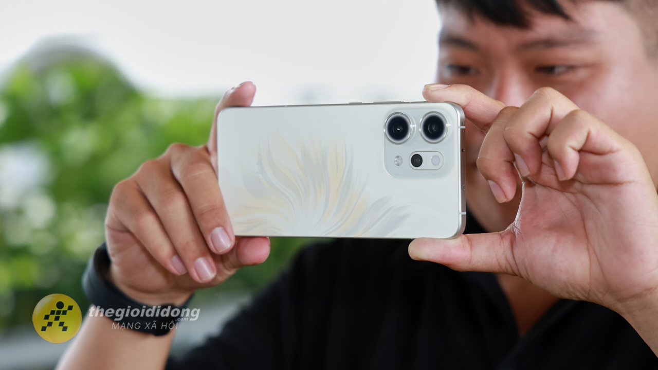 Trên Tay Oppo Reno14 Pro 5G: Thiết Kế Đẹp, Camera 50 Mp, Pin 6.200 Mah Trên Tay Oppo Reno14 Pro 5G: Thiết Kế Đẹp, Camera 50 Mp, Pin 6.200 Mah