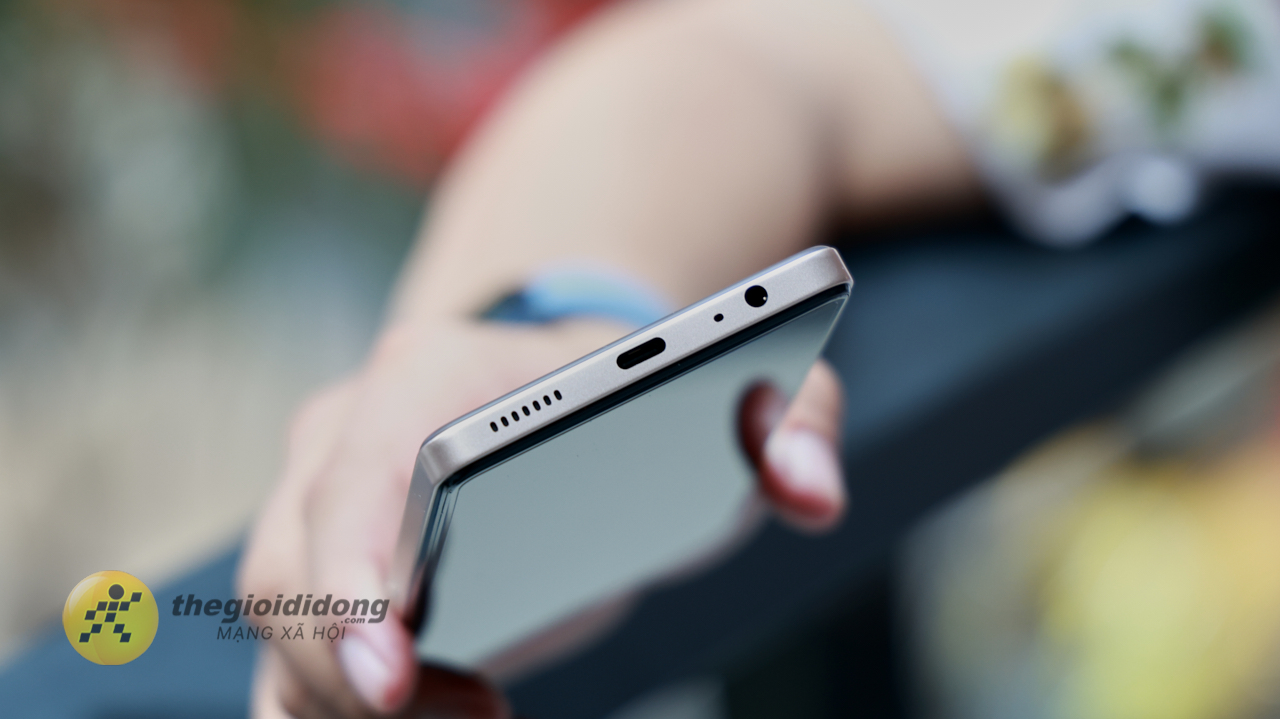 Trên Tay Tecno Pova 7: Thiết Kế Gaming Độc Đáo, Pin Khủng 7.000 Mah Trên Tay Tecno Pova 7: Thiết Kế Gaming Độc Đáo, Pin Khủng 7.000 Mah