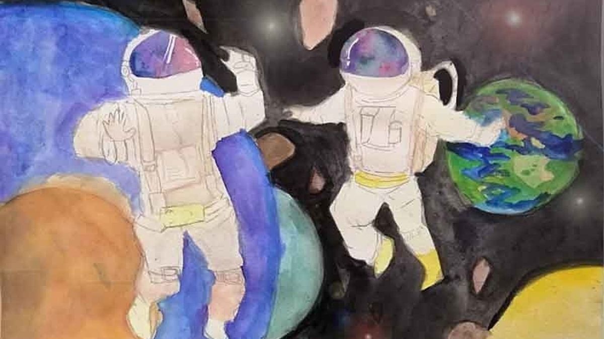 Tranh mẫu 2: ước mơ của em làm phi hành gia
