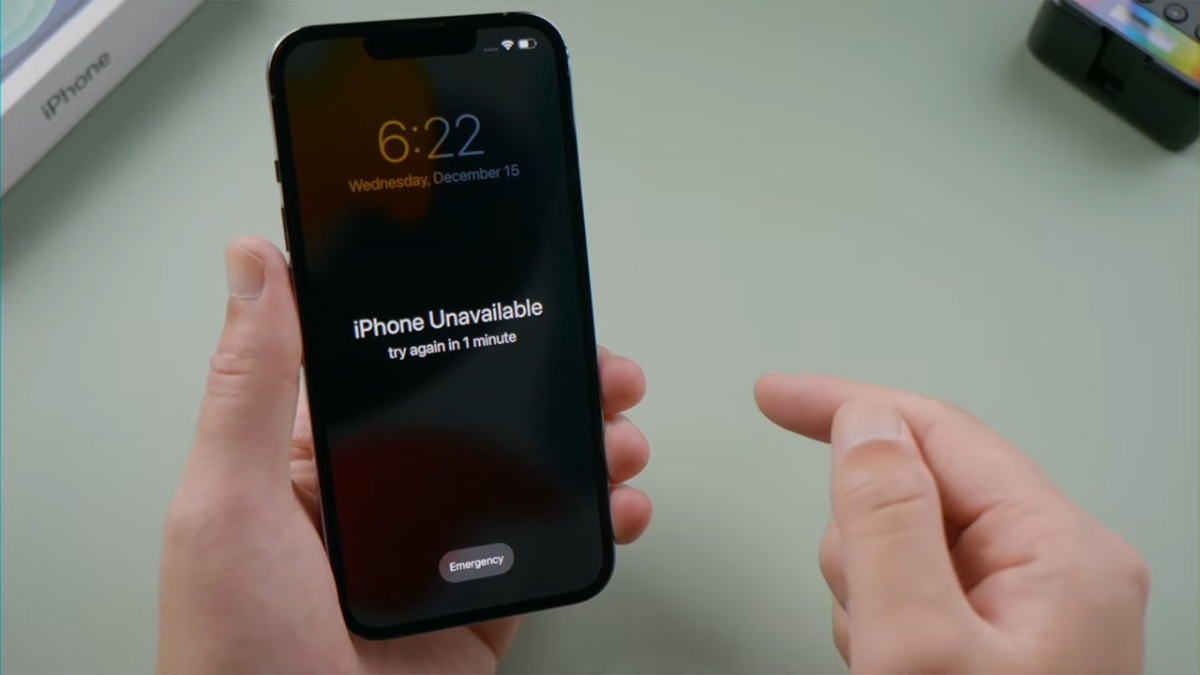 iPhone Unavailable l&agrave; lỗi bảo mật