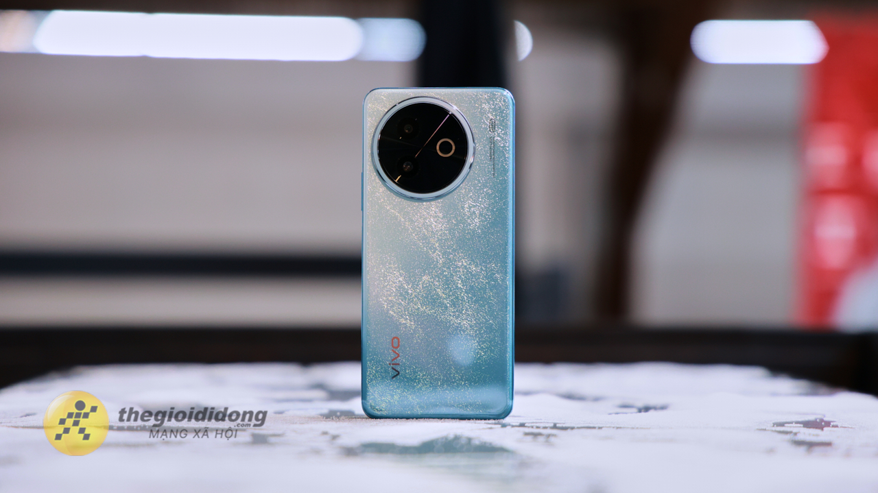 Trên tay vivo Y39 5G: Thiết kế thời thượng, pin khủng 6.500 mAh