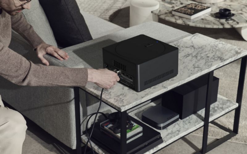 Zero Connect Box giúp TV lắp gọn, giấu dây dễ dàng, kết nối linh hoạt trong phạm vi 9m, cực tiện lợi