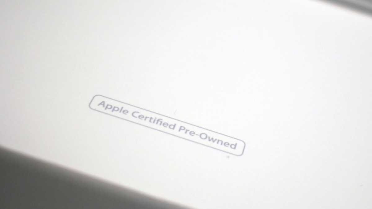 Hộp của MacBook CPO ghi r&otilde; Certified Pre-Owned