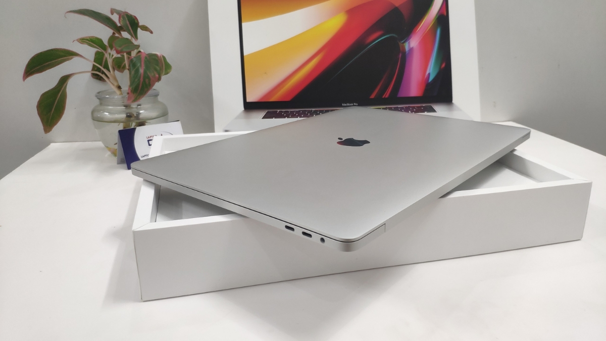 MacBook CPO l&agrave; d&ograve;ng MacBook đ&atilde; từng được b&aacute;n ra nhưng được Apple thu hồi
