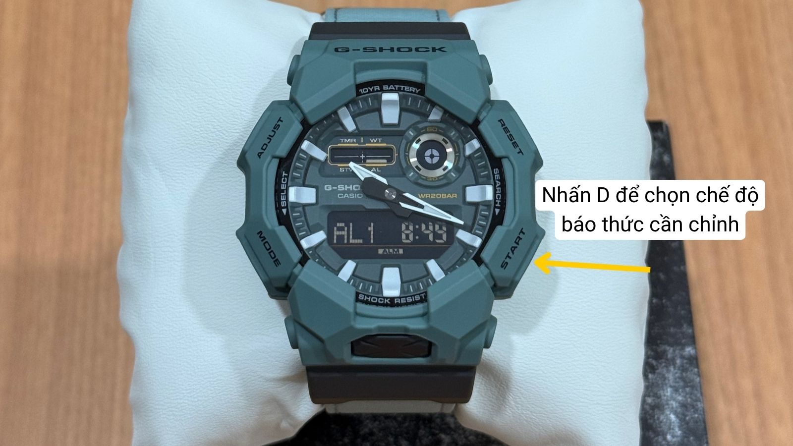 Nhấn D để chọn chế độ muốn c&agrave;i b&aacute;o thức. Từ AL1-AL4