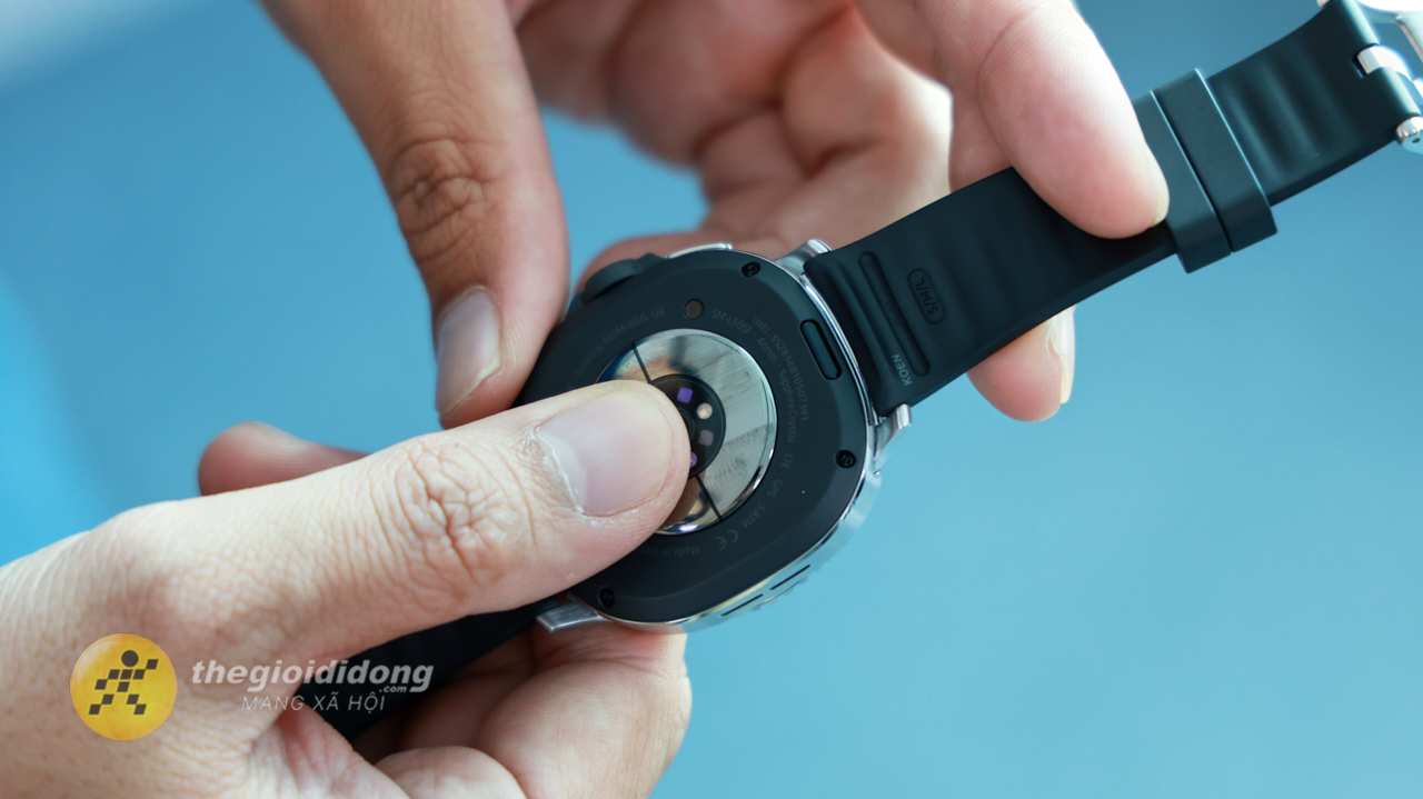 Samsung Galaxy Watch 8 Classic Nâng Cấp Gì Sau 2 Năm, Có Đáng Mua? Samsung Galaxy Watch 8 Classic Nâng Cấp Gì Sau 2 Năm, Có Đáng Mua?
