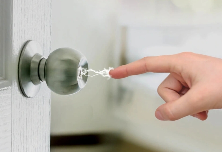 Không khí đủ độ ẩm giúp giảm hiện tượng giật tĩnh điện