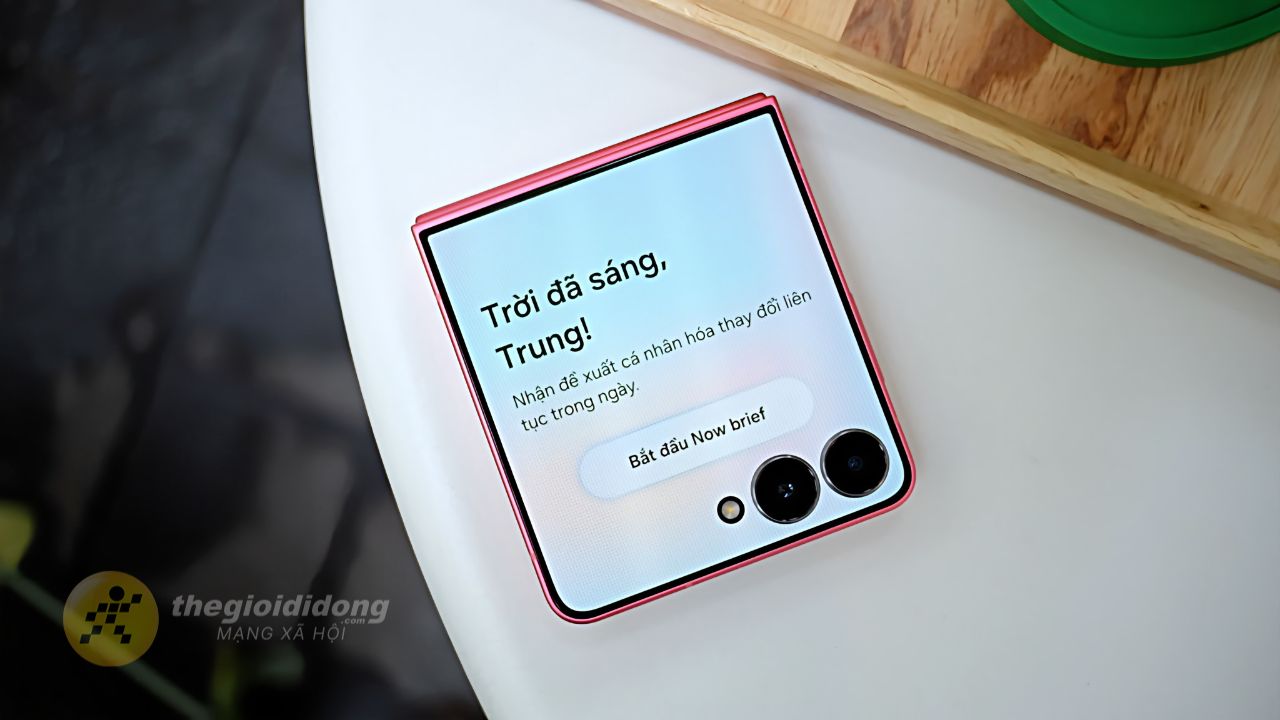 Samsung Galaxy Z Flip 7 là điện thoại mà bất kỳ ai cũng muốn sở hữu Samsung Galaxy Z Flip 7 là điện thoại mà bất kỳ ai cũng muốn sở hữu