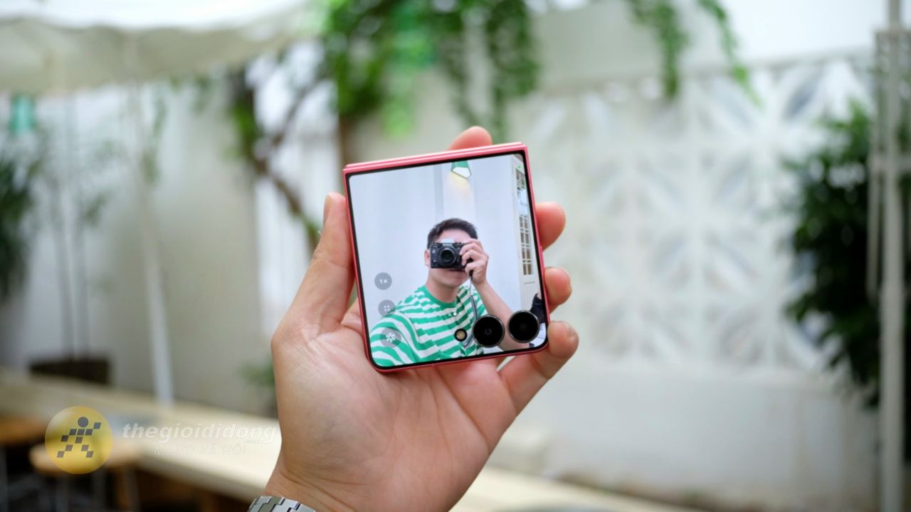 Samsung Galaxy Z Flip 7 là điện thoại mà bất kỳ ai cũng muốn sở hữu Samsung Galaxy Z Flip 7 là điện thoại mà bất kỳ ai cũng muốn sở hữu