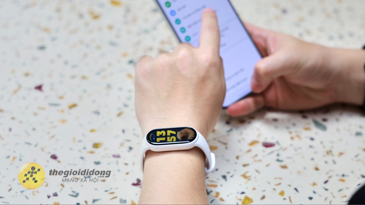Trên Tay Xiaomi Smart Band 10 Ceramic: Nâng Tầm Phong Cách Với Vẻ Đẹp Gốm Sứ Trên Tay Xiaomi Smart Band 10 Ceramic: Nâng Tầm Phong Cách Với Vẻ Đẹp Gốm Sứ