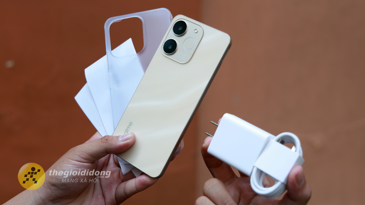 Trên Tay Realme Note 70: Smartphone Giá Rẻ Với Pin Khủng 6.300 Mah Trên Tay Realme Note 70: Smartphone Giá Rẻ Với Pin Khủng 6.300 Mah
