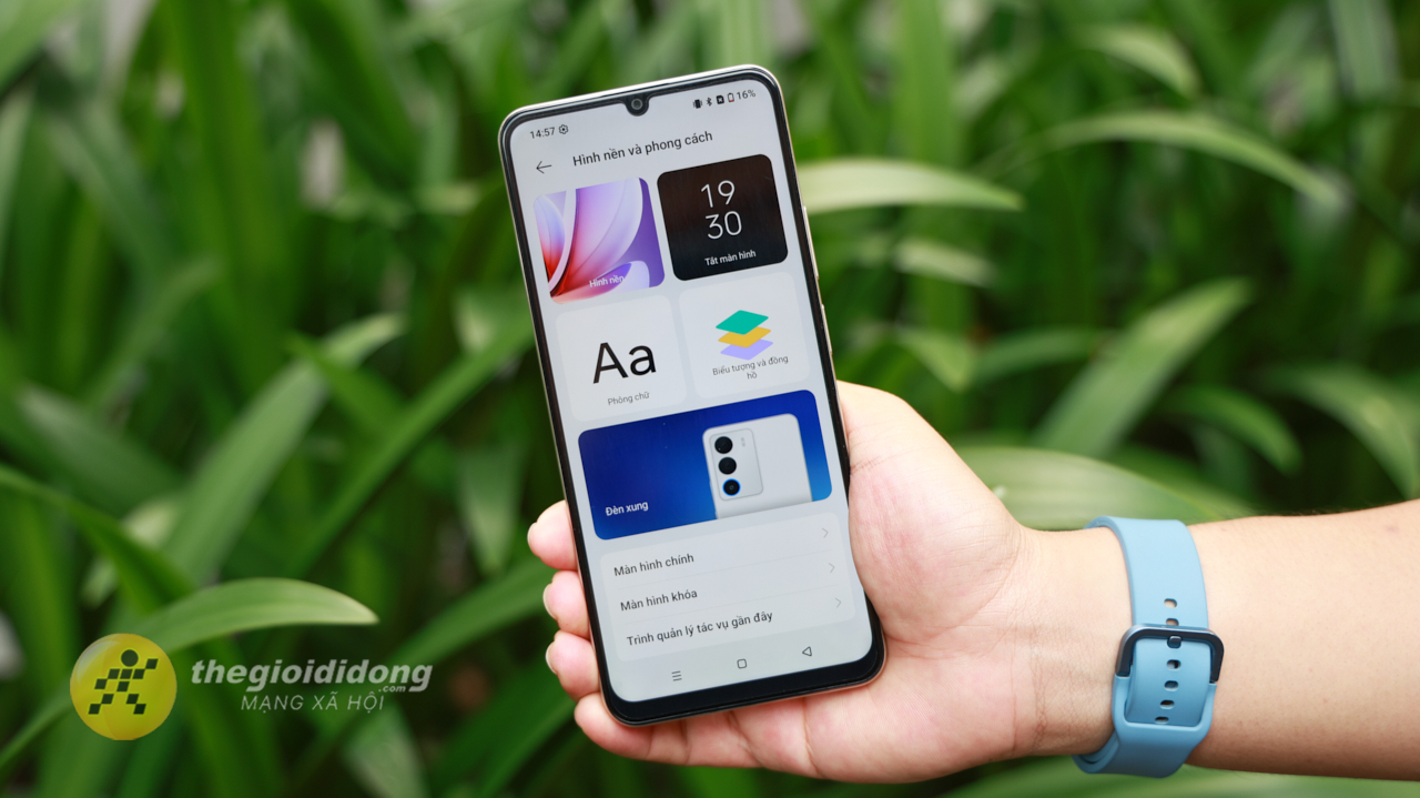 Trên Tay Realme Note 70: Smartphone Giá Rẻ Với Pin Khủng 6.300 Mah Trên Tay Realme Note 70: Smartphone Giá Rẻ Với Pin Khủng 6.300 Mah