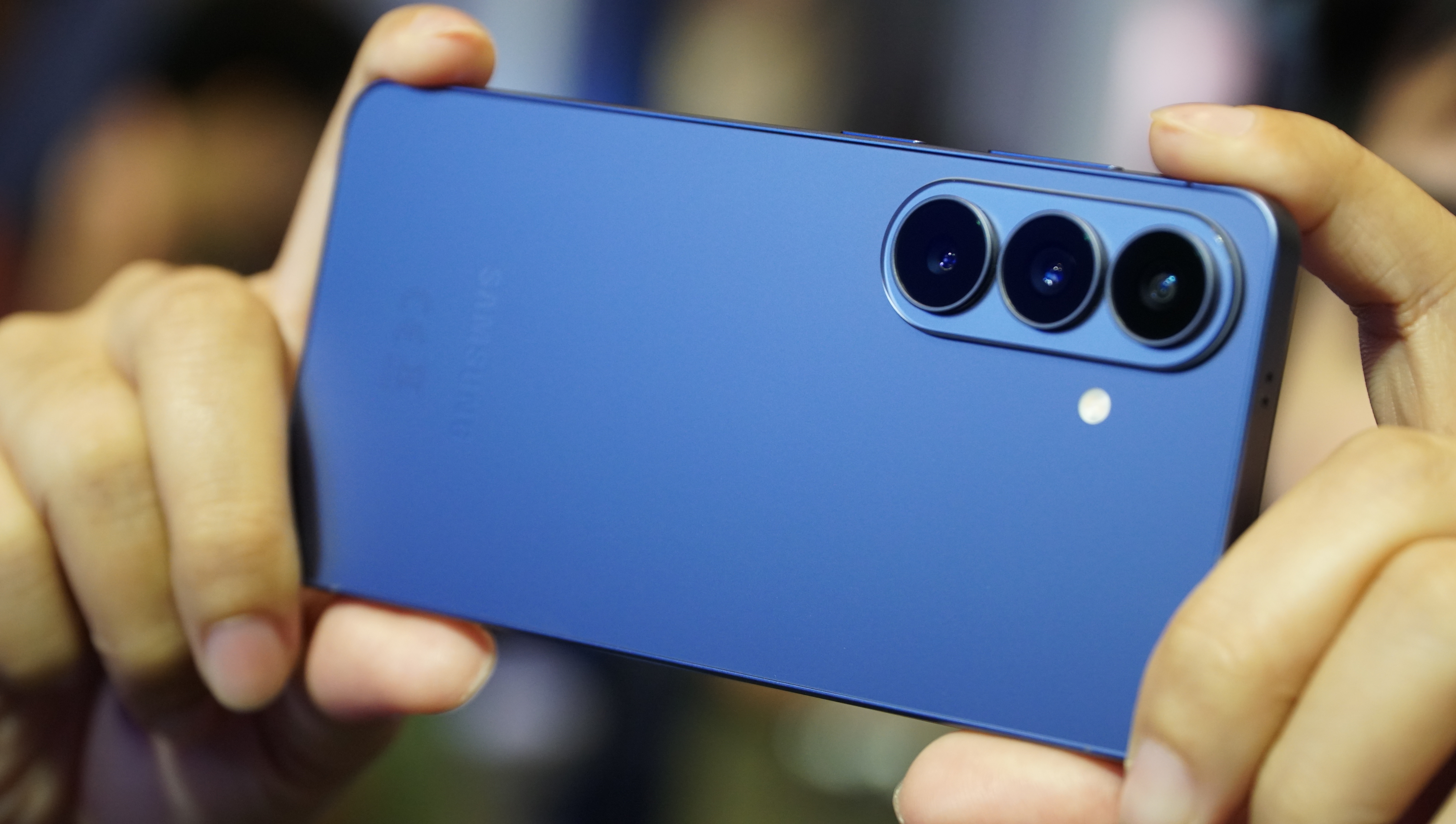 Cận cảnh cụm camera Galaxy S26