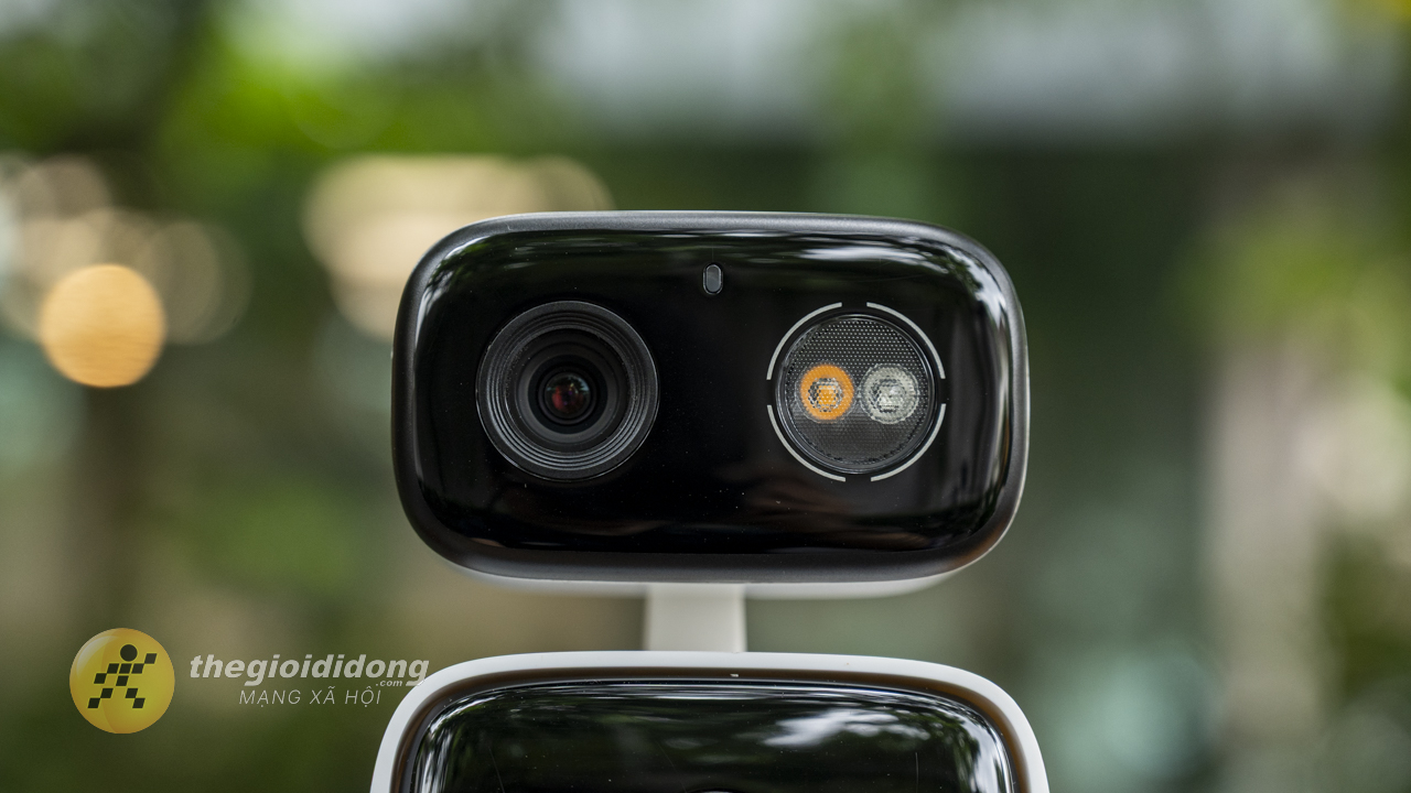 Cụm Camera Phía Trên Tapo C246D Là Ống Kính Góc Rộng Cố Định (Fixed-Lens) 2.8 Mm. Cụm Camera Phía Trên Tapo C246D Là Ống Kính Góc Rộng Cố Định (Fixed-Lens) 2.8 Mm.