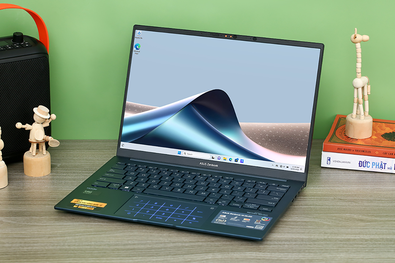 Laptop Asus Zenbook Vượt Trội Giá Chỉ Từ 23.19 Triệu Laptop Asus Zenbook Vượt Trội Giá Chỉ Từ 23.19 Triệu
