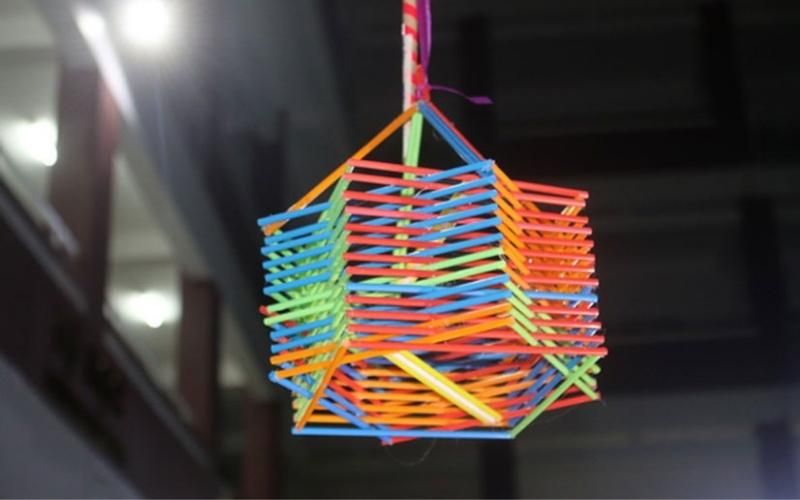 Cách làm lồng đèn Trung thu bằng ống hút